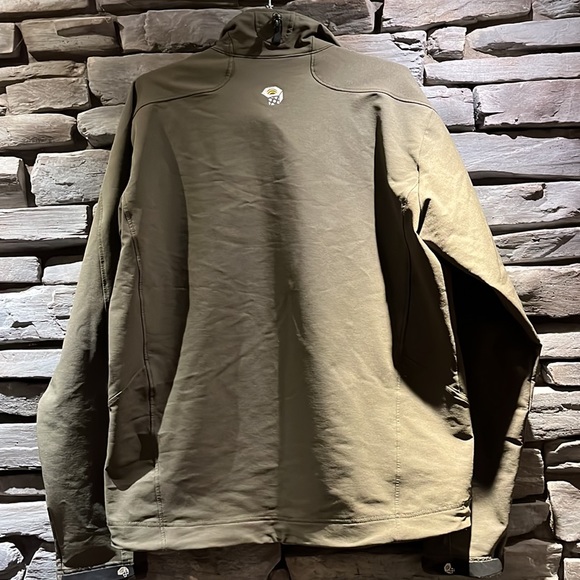Mountain Hardwear Soft Shell jacket (in Moss green) - Picture 5 of 7